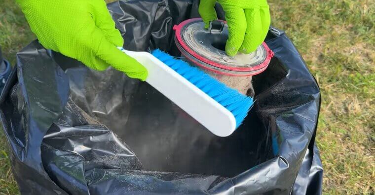 Forgetting to Clean the Vacuum