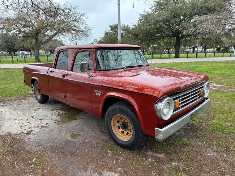 1967 Dodge D200