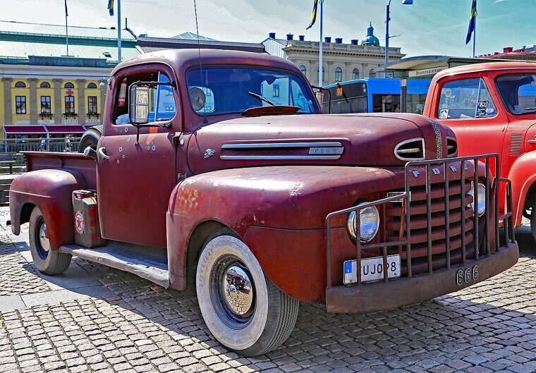 1948 Ford F-1