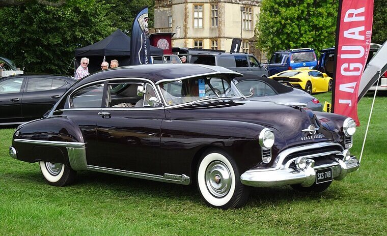 Oldsmobile ‘Rocket’ 88