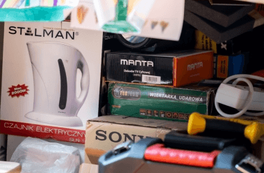 Here's Which Items to Throw Out for a Decluttered Home