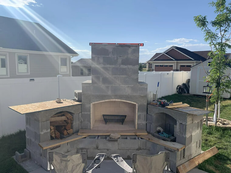 Construye una chimenea exterior