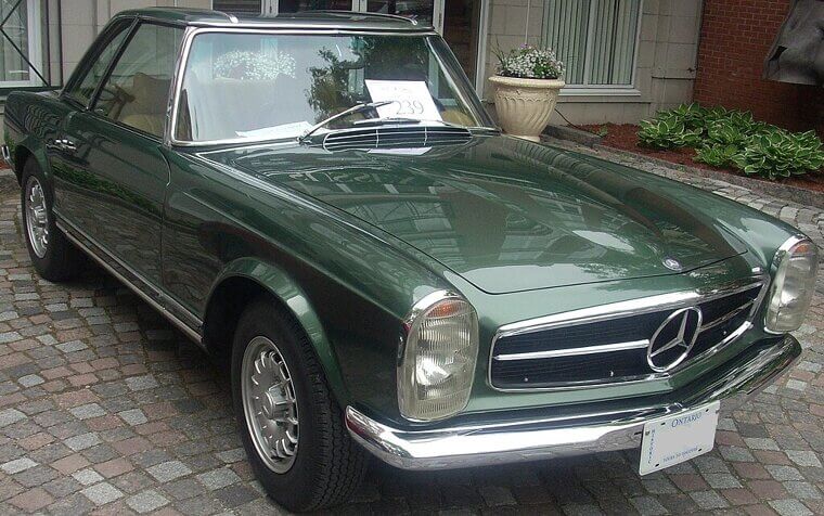 Mercedes-Benz 280 SL “Pagoda” (1963–1971)