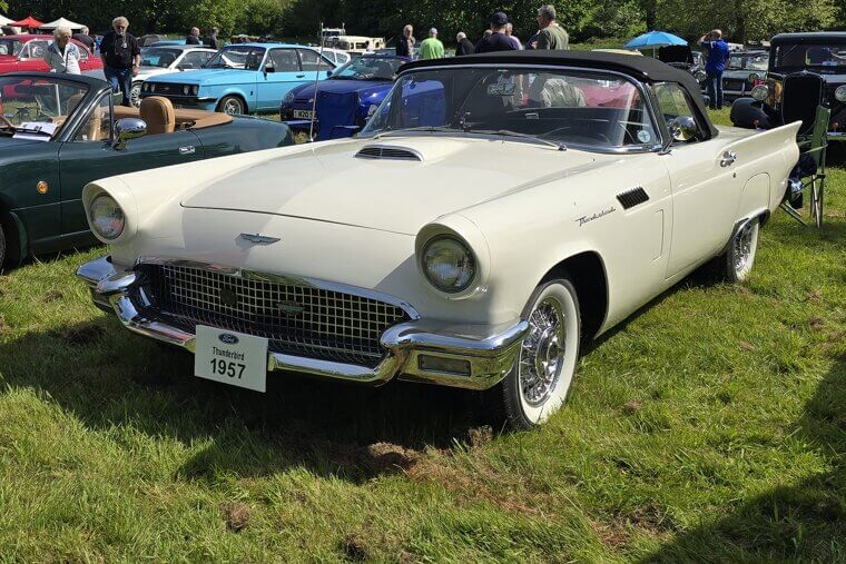 Ford Thunderbird