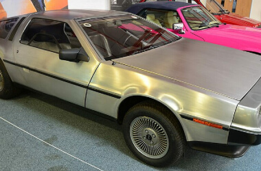 Lavish Cars That Look Amazing but Were Total Failures