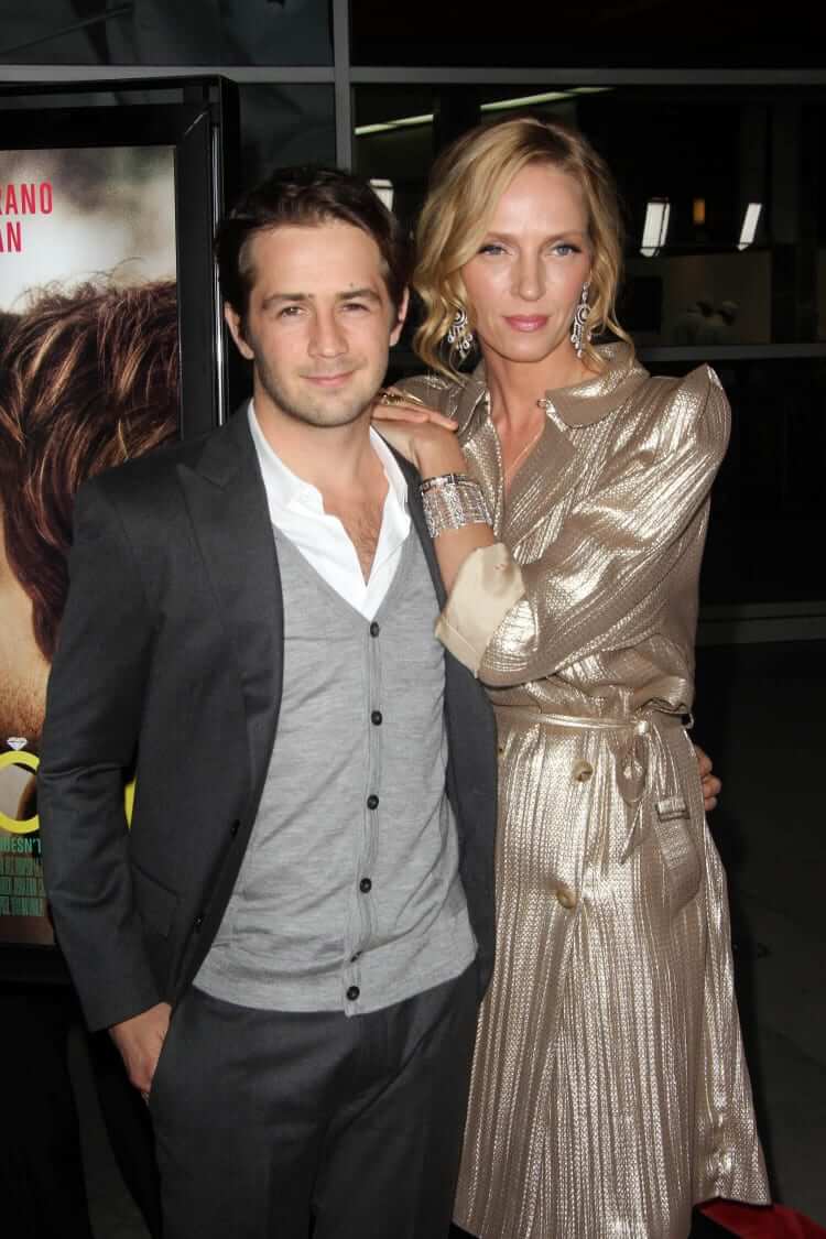 Uma Thurman (6" – 183cm)