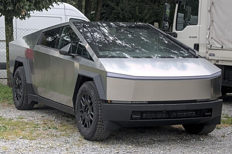 Tesla Cybertruck (2024 - Early Impressions)
