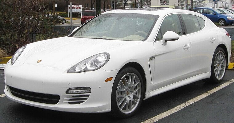 Porsche Panamera (970, 2010–2013 Pre-Facelift)