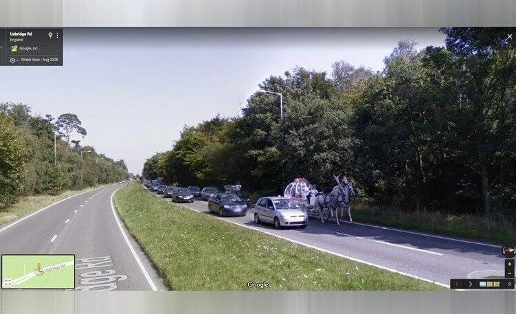 Your Typical Horse-Drawn Traffic Jam