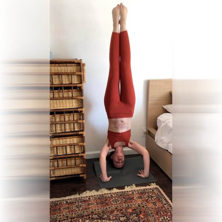 Headstands Boost Blood Flow to Your Brain