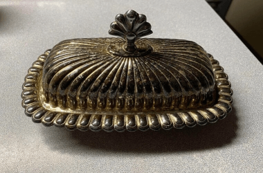 Kitchen Habits Older Adults Still Do That Kids Today Won't Understand