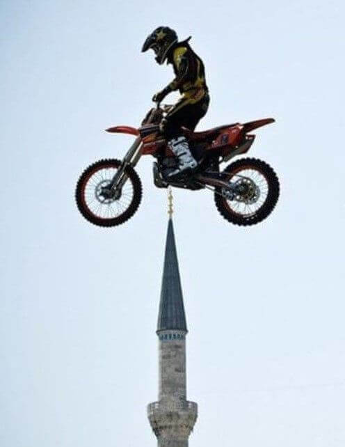 エベル・ニーベル本人が嫉妬するほどの必殺技