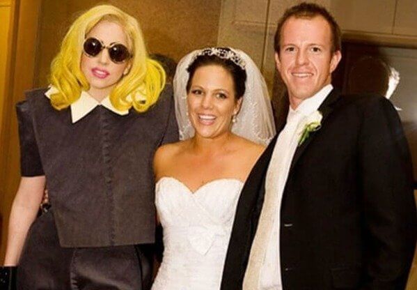 Lady Gaga Gives a Free Show