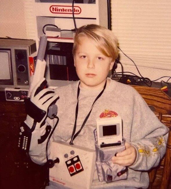 Quase acabaram com ele