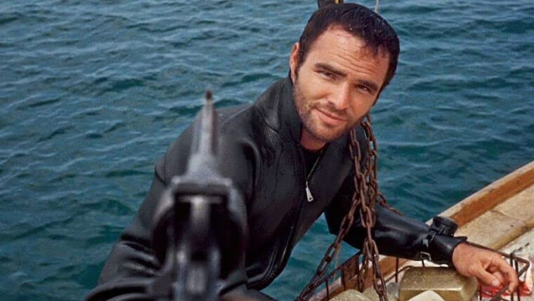 Каскадер был убит акулой во время съемок фильма "Акула