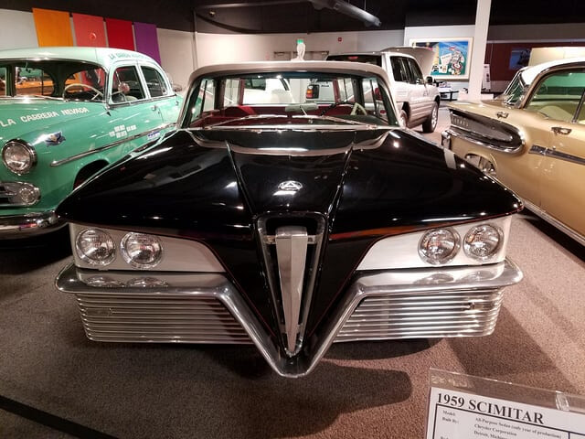 sedã multifuncional Scimitar 1959