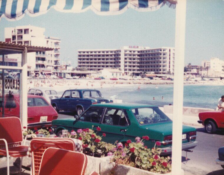 Riding in Cars Without Seat Belts