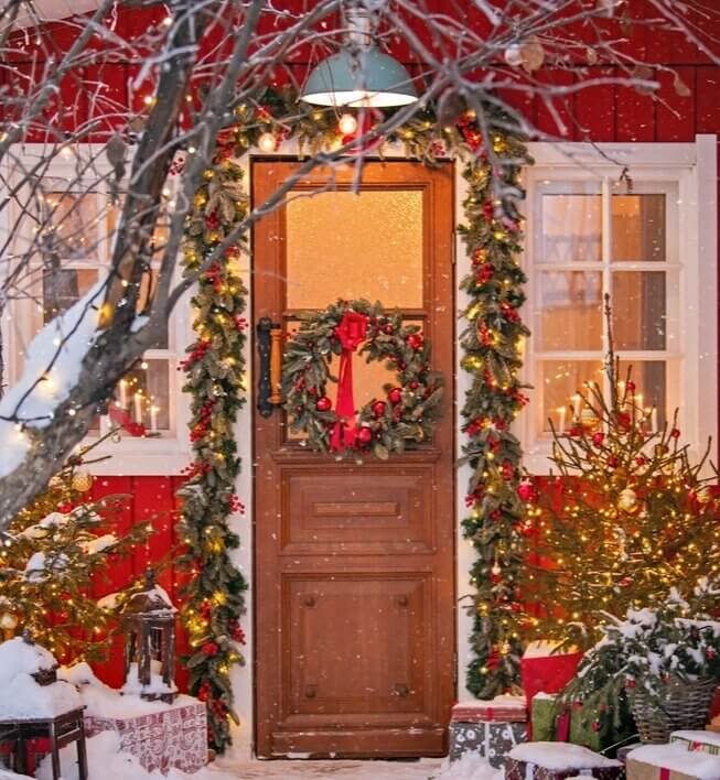 Garlands Everywhere (Trees, Staircases, Mantels, Etc. )