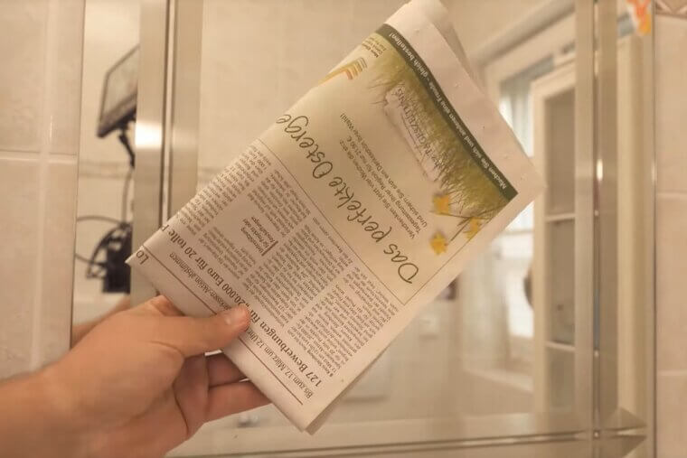 DIY Mirror Cleaner With Vinegar and Newspaper