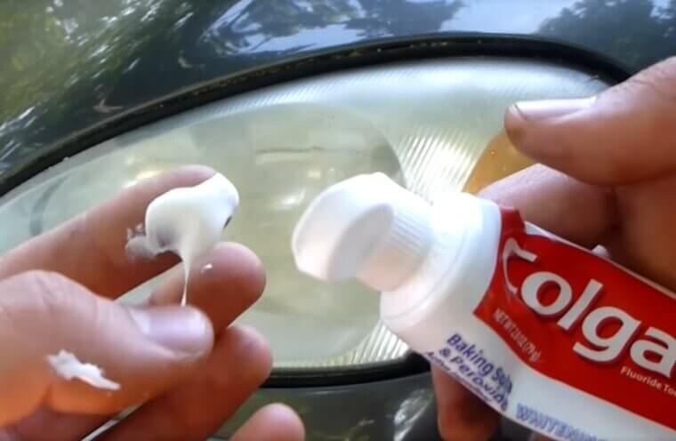 Using Toothpaste to Fix Scratched Headlights