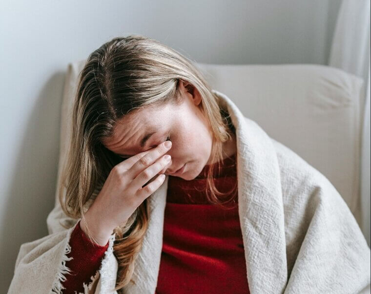 Rubbing and Tugging the Eyes