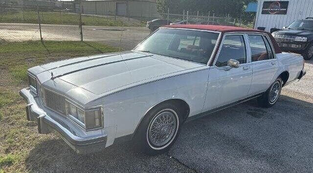 1984 Oldsmobile Delta 88 Royale Brougham