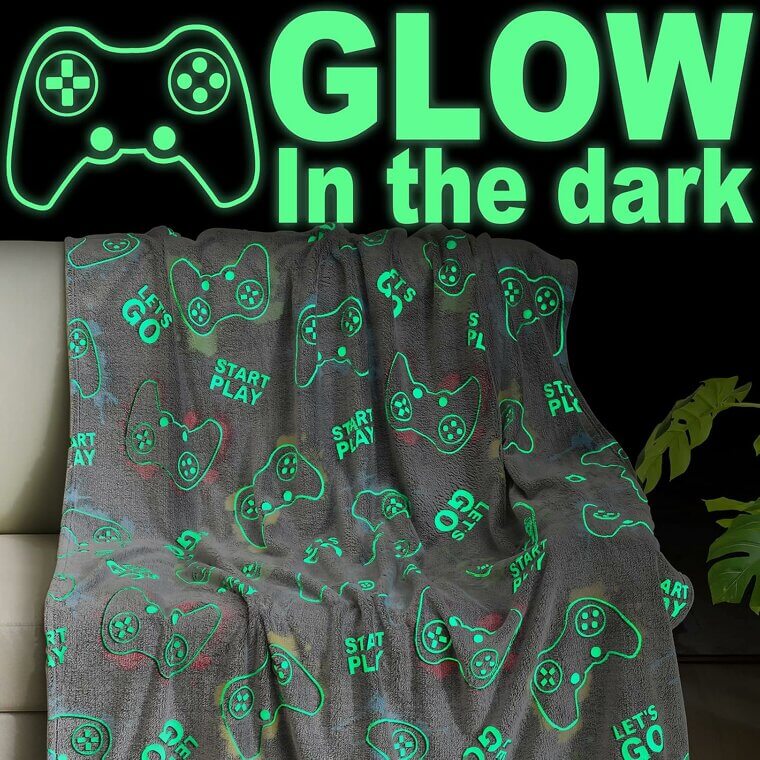 Glow Gaming Blanket - Perfect Gift for Gamers! - Now 18% Off!