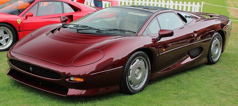 Jaguar XJ220