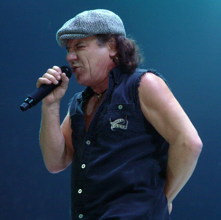 Brian Johnson (AC/DC) - Fitting Vinyl Car Roofs in a Small Newcastle Workshop