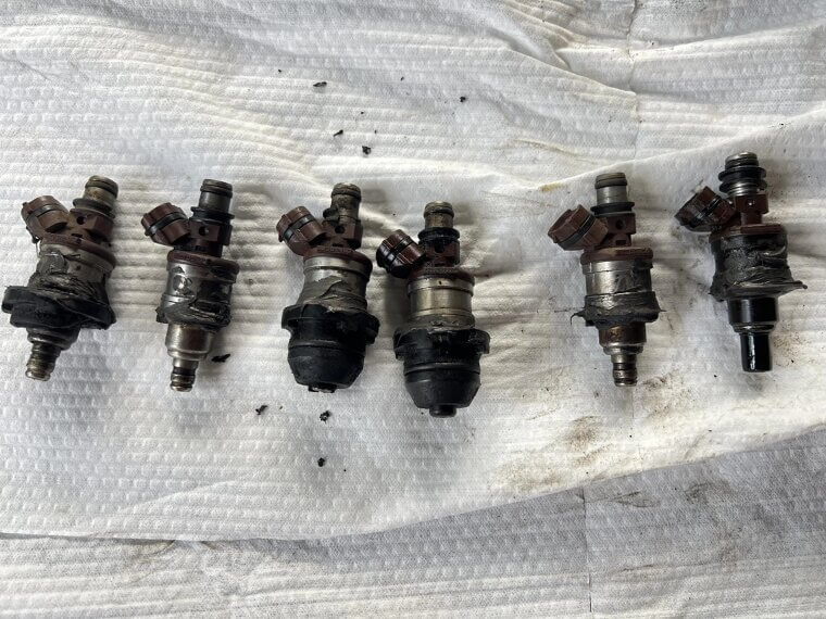 Fuel Injectors - 694,000+