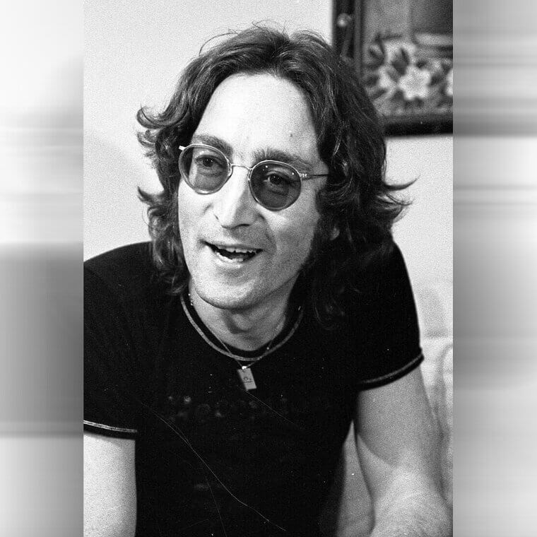 John Lennon Allegedly Played a Specific D-Major Chord on the Piano for Luck