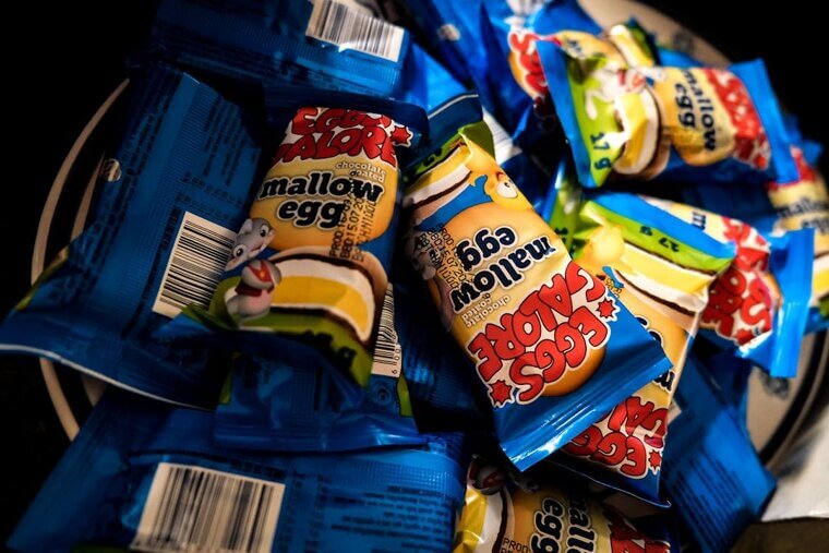 Swapping Meals for Snack Bars