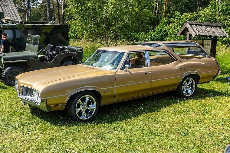 Oldsmobile Vista Cruiser