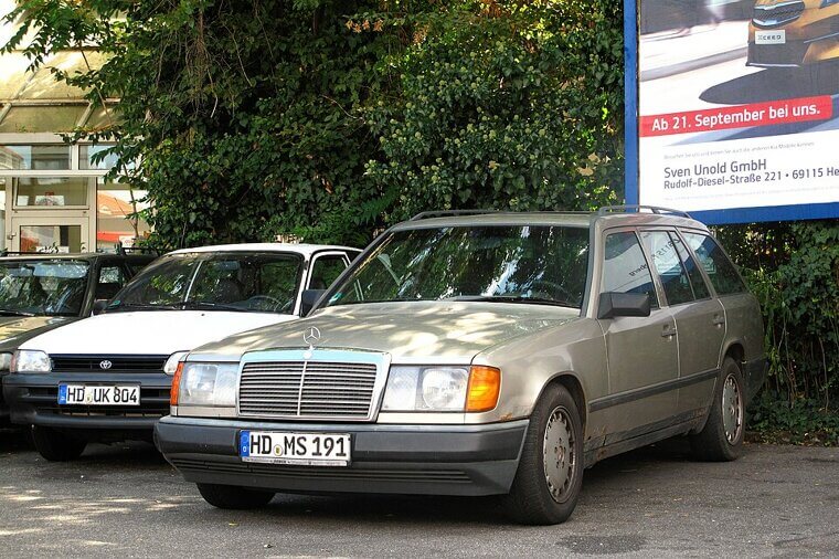 Mercedes-Benz W124