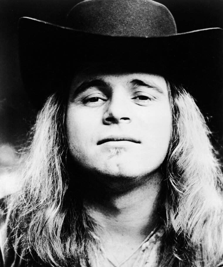 Lynyrd Skynyrd's Ronnie Van Zant: The Down-To-Earth Request Involving His Favorite Outdoor Hobby
