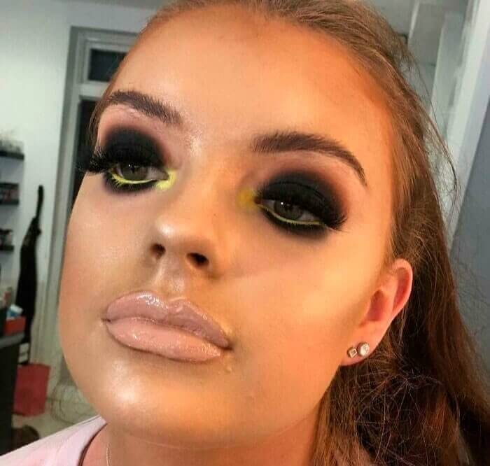 Which is Worse, Her Eyes Or Her Lips?