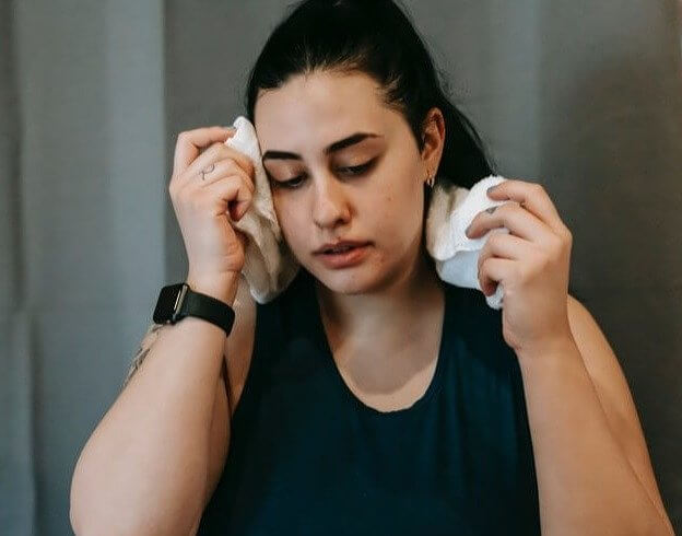 Women's Bodies Produce More Sweat Than Men's