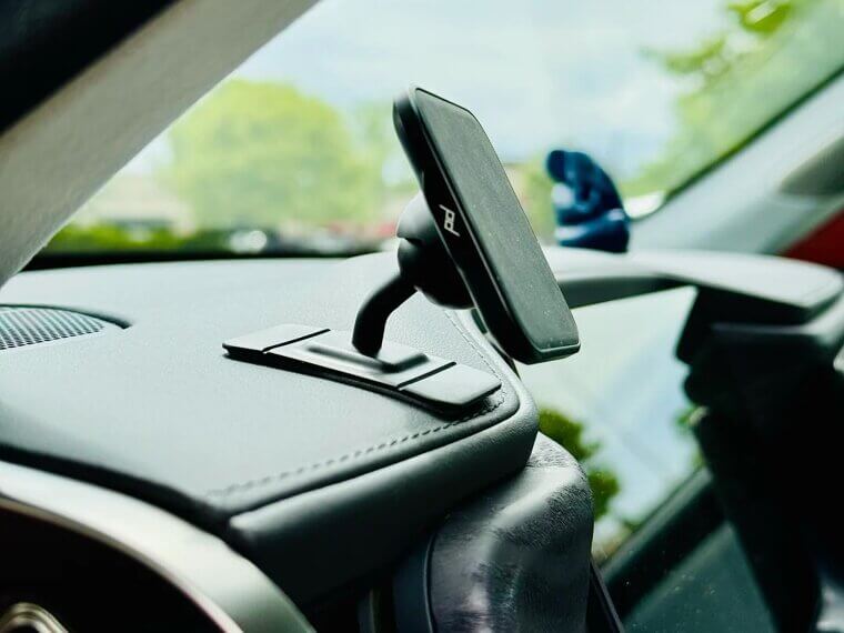 ​Magnetic Phone Mounts on Sensitive Dashboards
