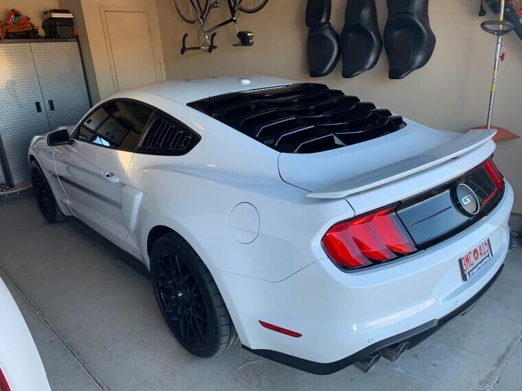 ​Rear-Window Louvers That Rattle