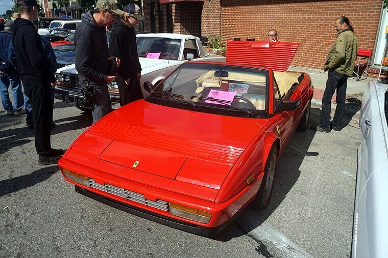 Ferrari Mondial