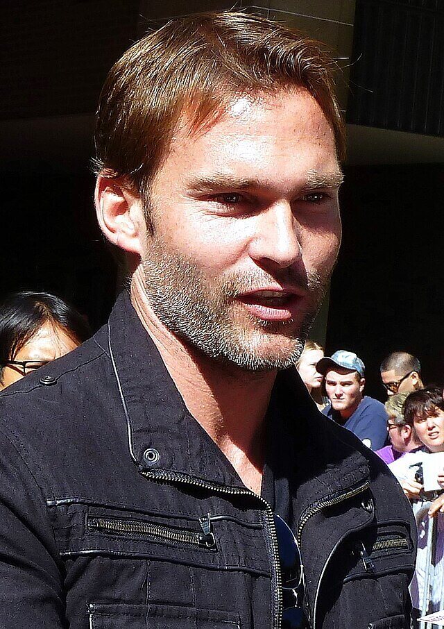 Seann William Scott (Stifler): He Leaned Into the Chaos—And It Actually Worked