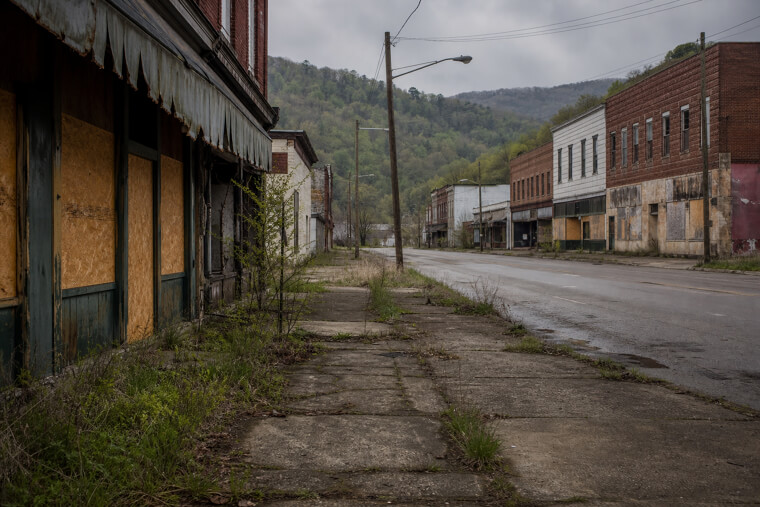 West Virginia's Shrinking Towns Feel Abandoned