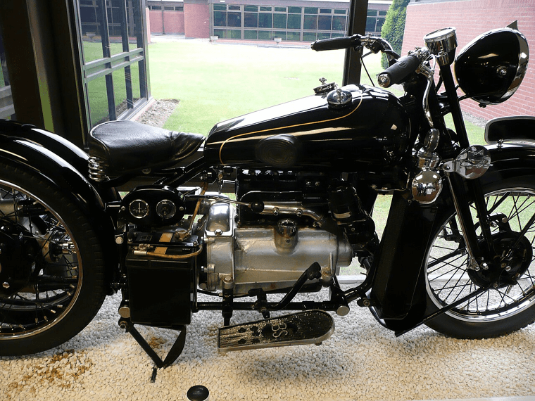 1932 Brough Superior ‘BS4’ 3-Wheel Austin Engine