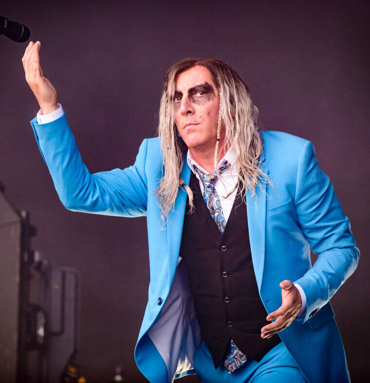 Maynard James Keenan Designing Displays For A Local Pet Store