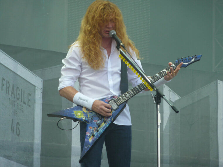 Dave Mustaine Pitching Products As A Telephone Sales Representative