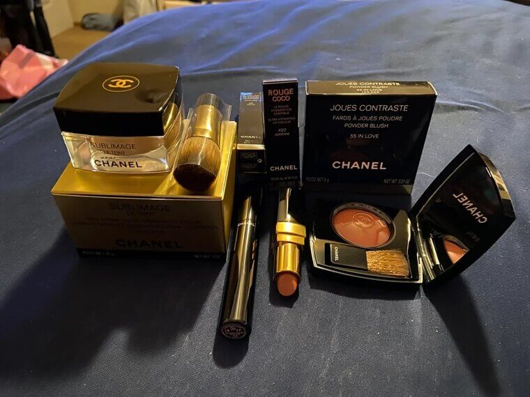 High-End Makeup