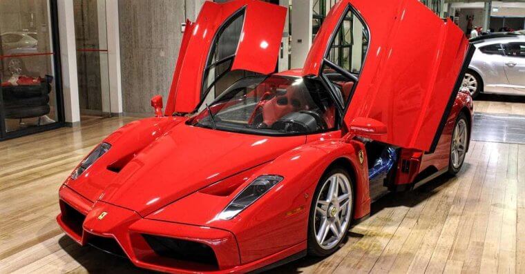 Enzo Ferrari - Precio de salida: $659.330
