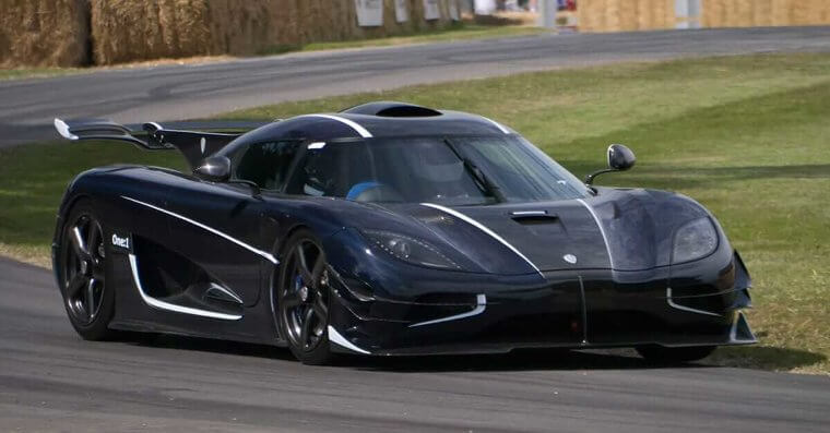 Koenigsegg One-1 - Precio de salida: 2,8 millones de dólares