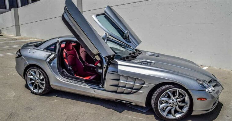 Mercedes-Benz SLR McLaren AMG - Precio de salida: 500.000 $.