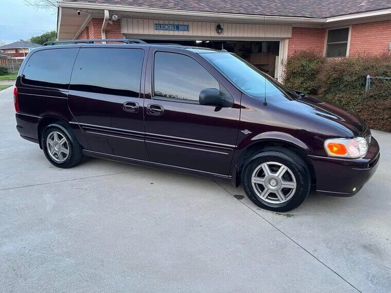 Oldsmobile Silhouette